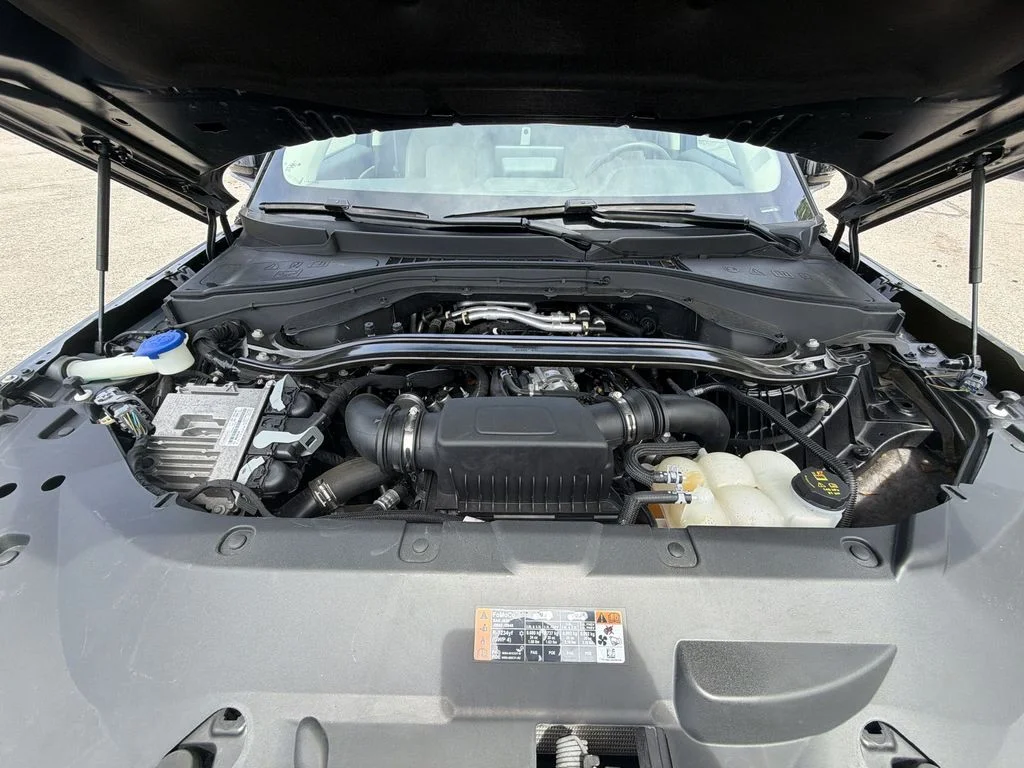 Used 2023 Gray Lincoln Standard image 27