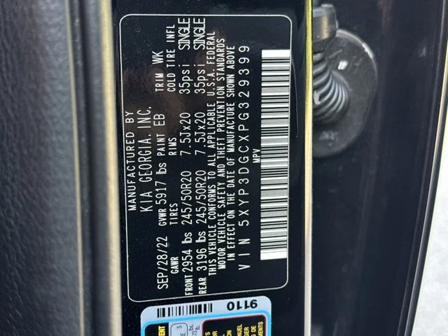 Used 2023 Black Kia EX X-Line image 36