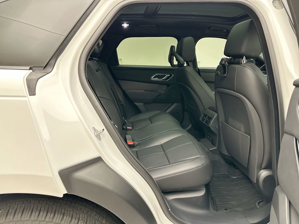 New 2026 Fuji White Land Rover S image 7