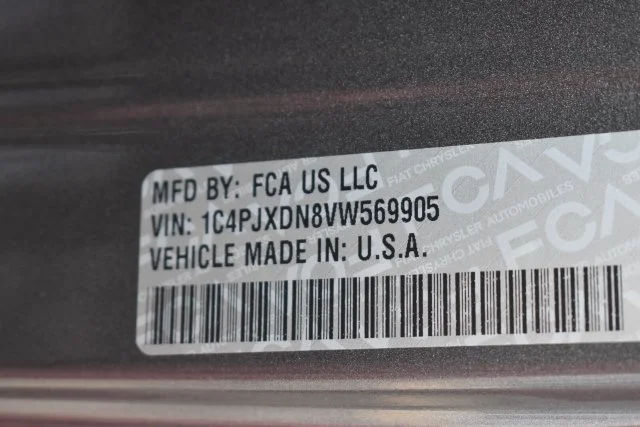 New 2027 Granite Crystal Metallic Clearcoat Jeep Sport S image 34