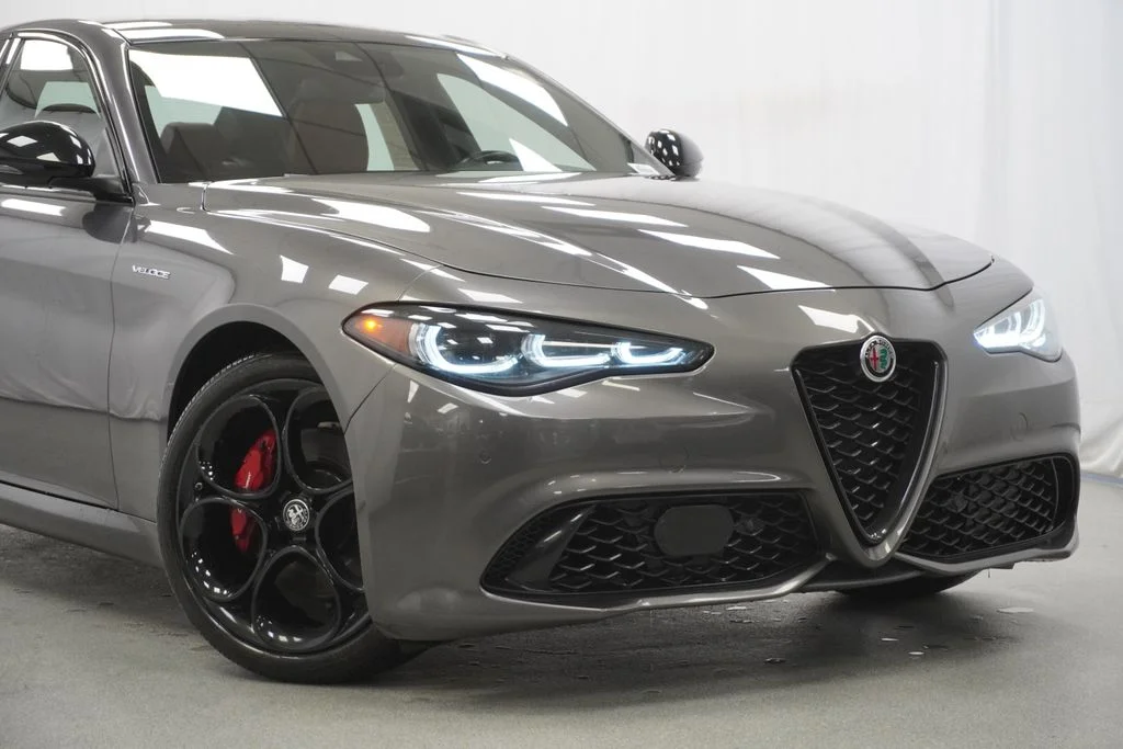 Used 2024 Gray Alfa Romeo Veloce image 3