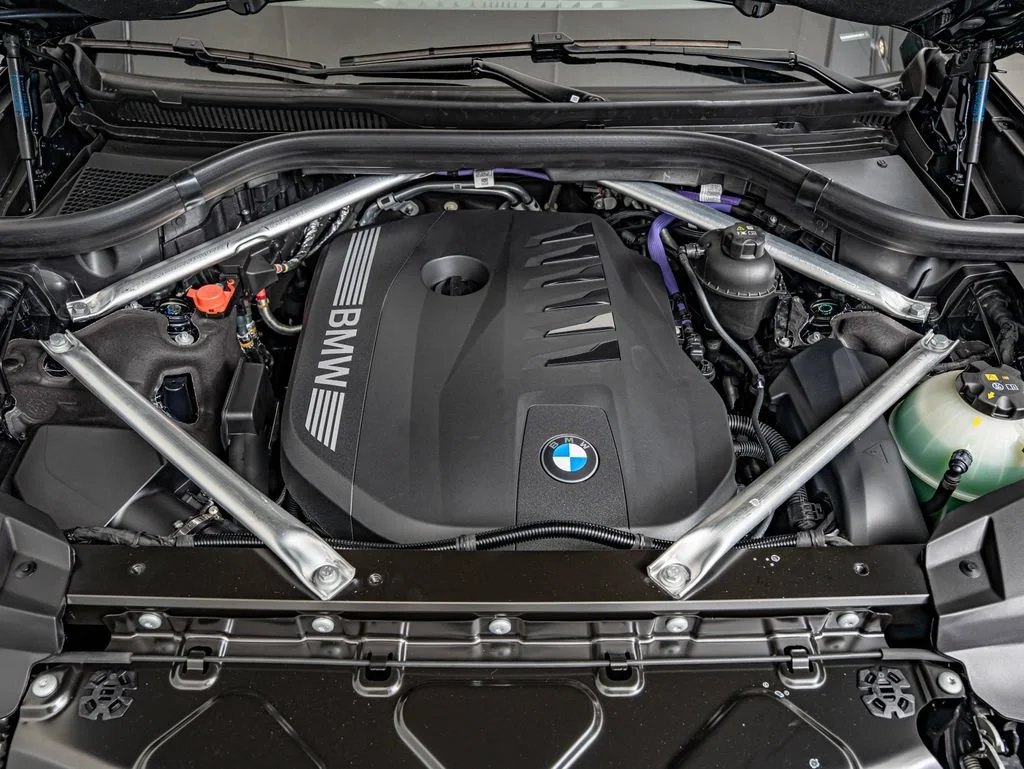 New 2027 Carbon Black Metallic BMW xDrive40i image 42
