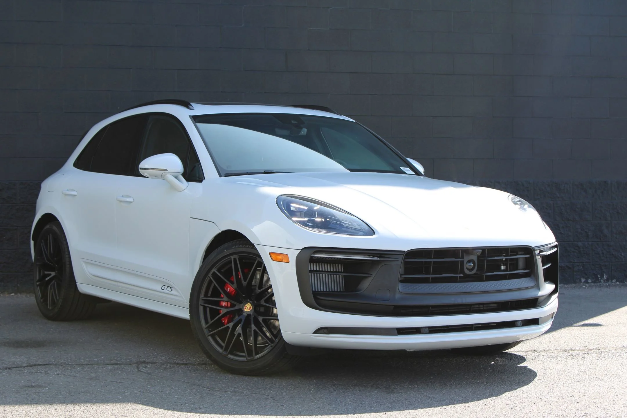 2026 Porsche Macan GTS - Photo 7