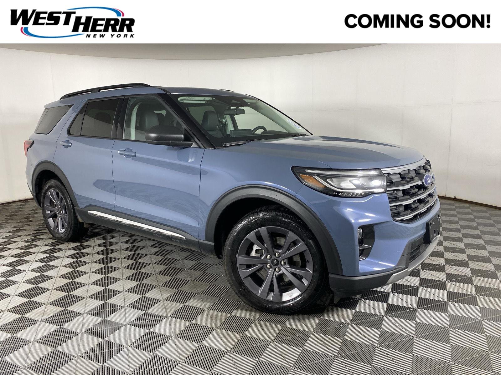 Used 2025 Vapor Blue Ford Active image 1