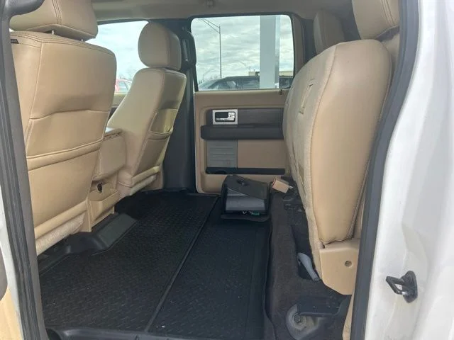 Used 2012 White Ford Lariat image 7