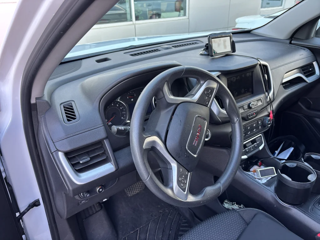 Used 2024 Summit White GMC SLE image 11