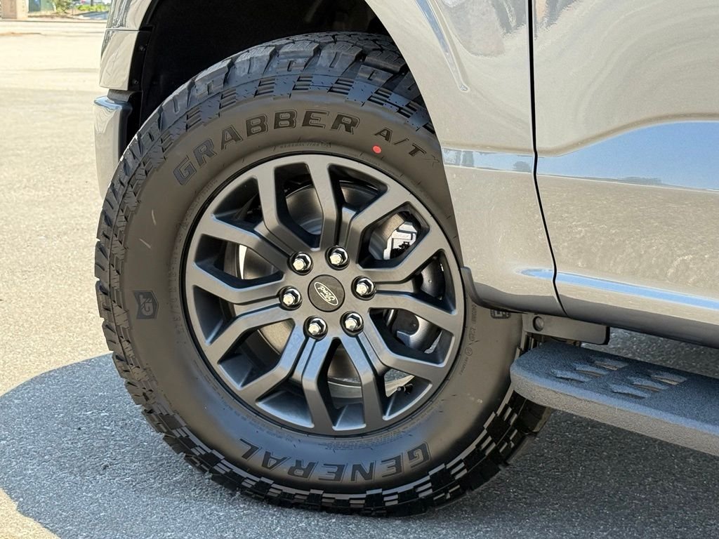 New 2026 Gray Ford Tremor image 18