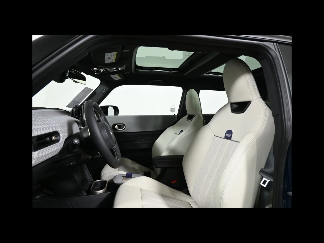 2026 MINI Hardtop 2 Door S - Photo 13