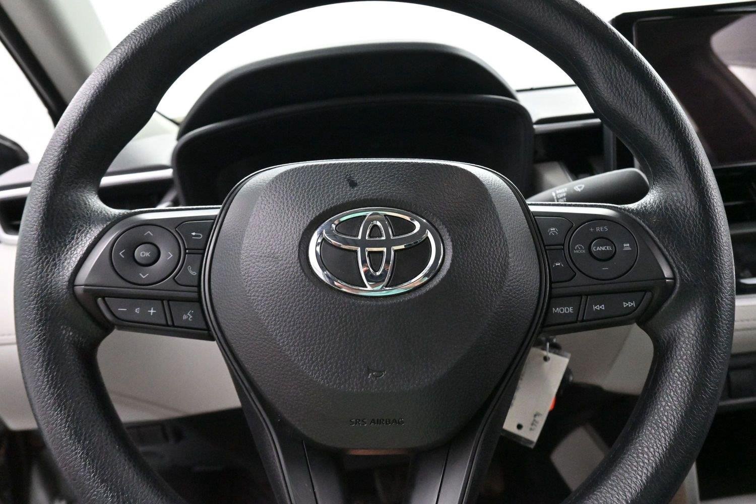 Used 2024 Sonic Silver Toyota L image 15