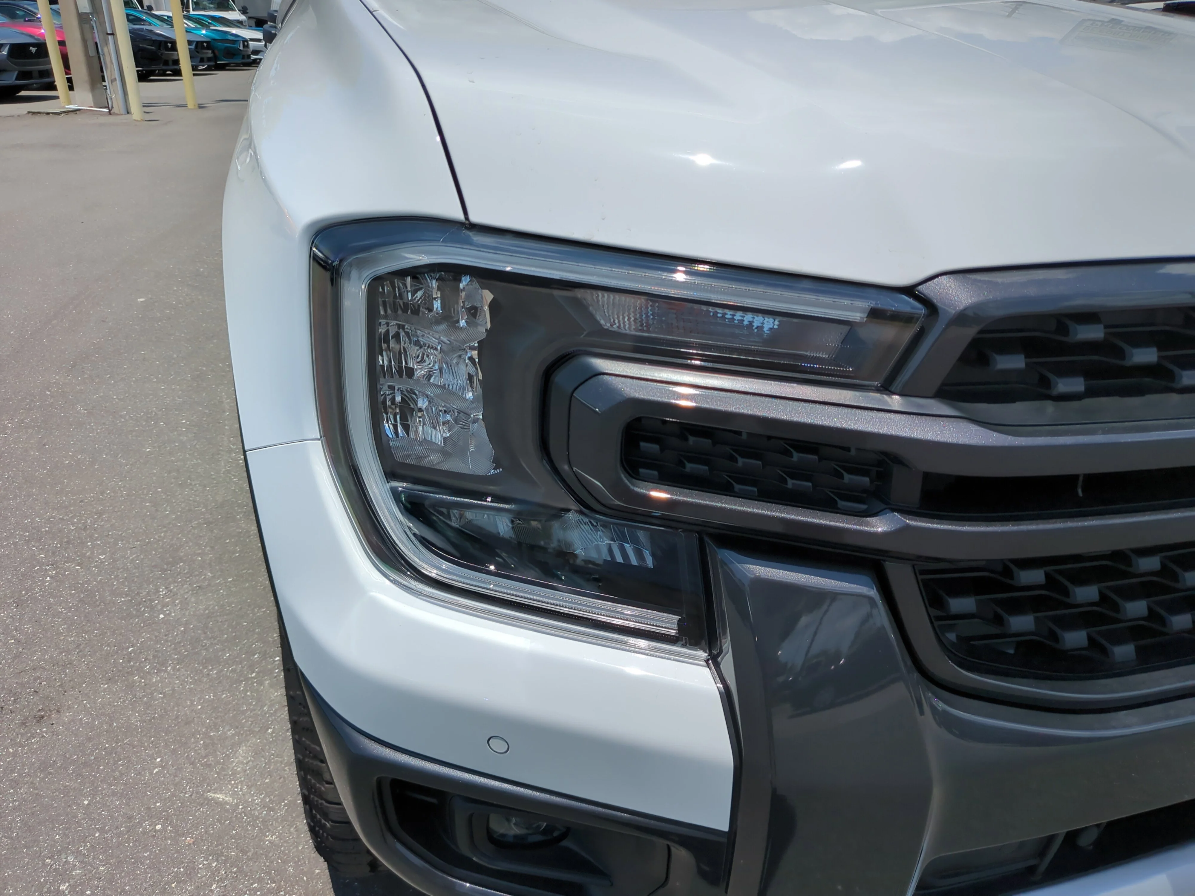 New 2026 Oxford White Ford XLT image 9