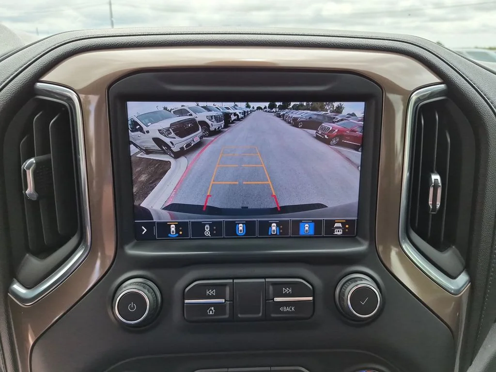 Used 2020 Blue Chevrolet High Country image 27