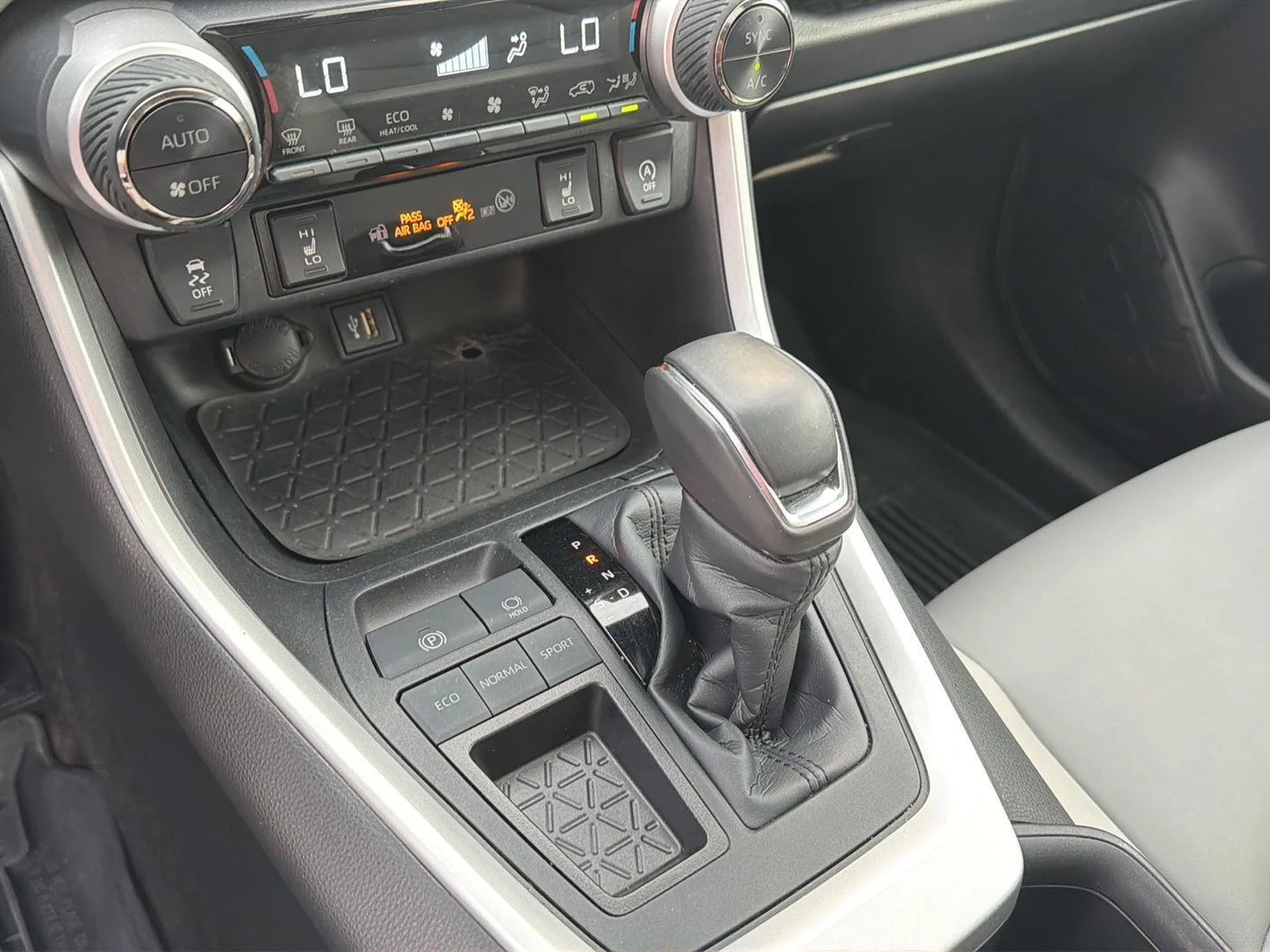 Certified Used 2024 Magnetic Gray Metallic Toyota XLE Premium image 28