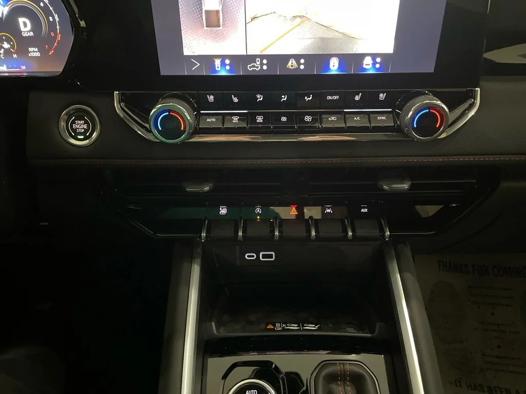 2026 Chevrolet Colorado Z71 - Photo 20