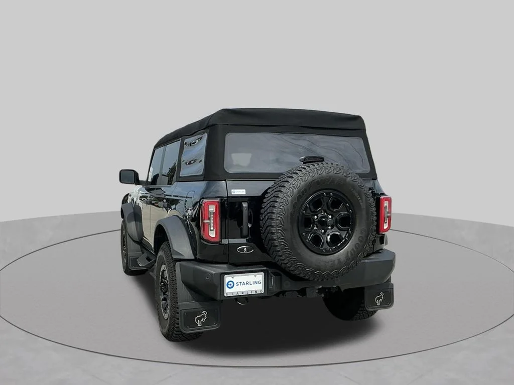 Used 2024 Black Ford Wildtrak image 8