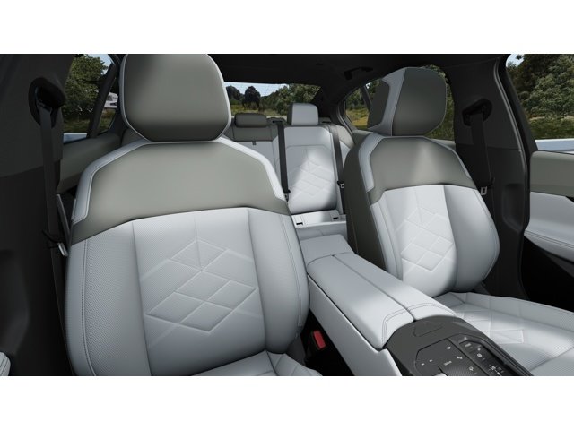 New 2027 Alpine White BMW 540i xDrive image 11