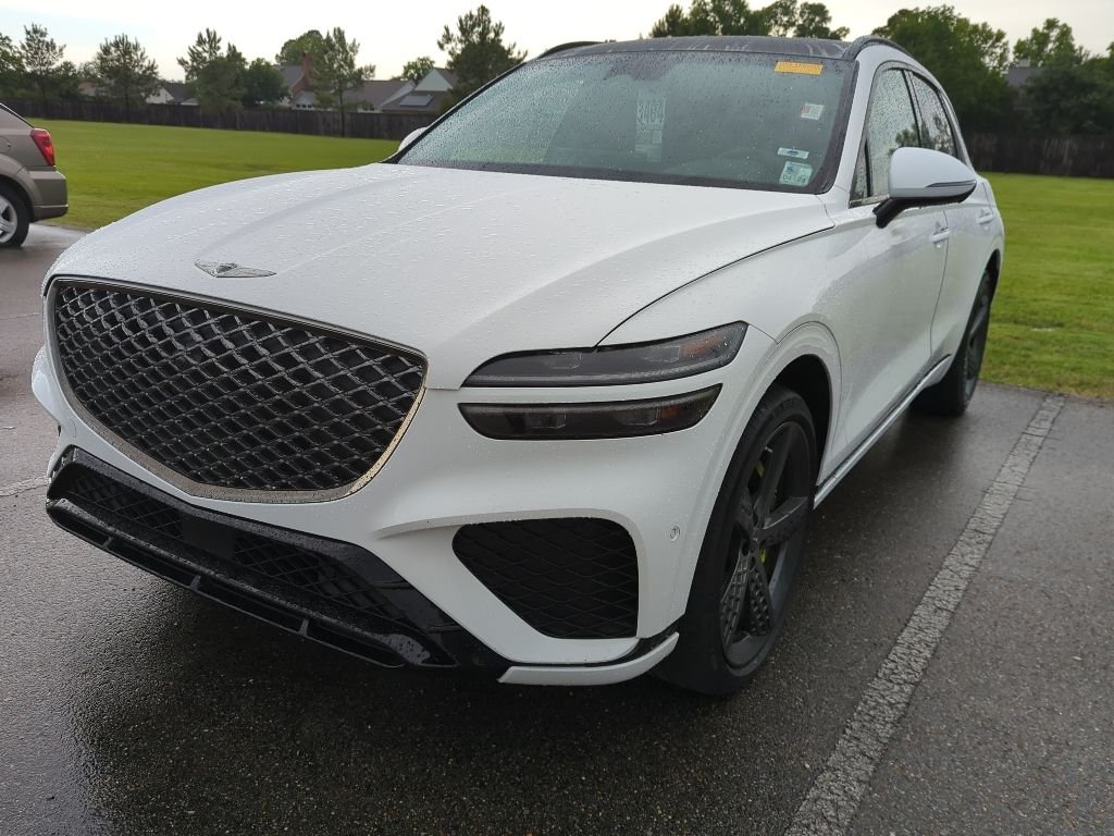 2023 GENESIS GV70 Standard