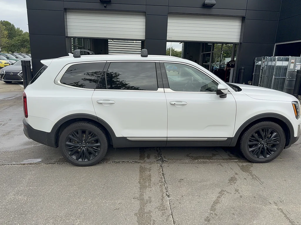 Used 2022 Glacial White Pearl Kia SX image 4