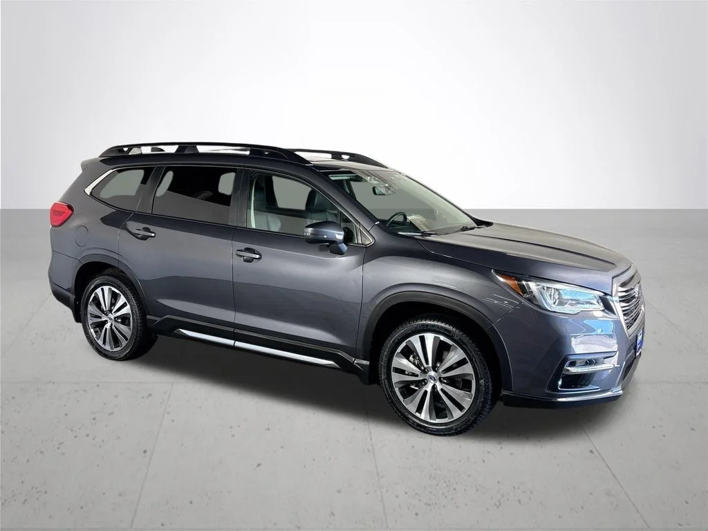 Used 2020 Gray Metallic Subaru Limited image 4