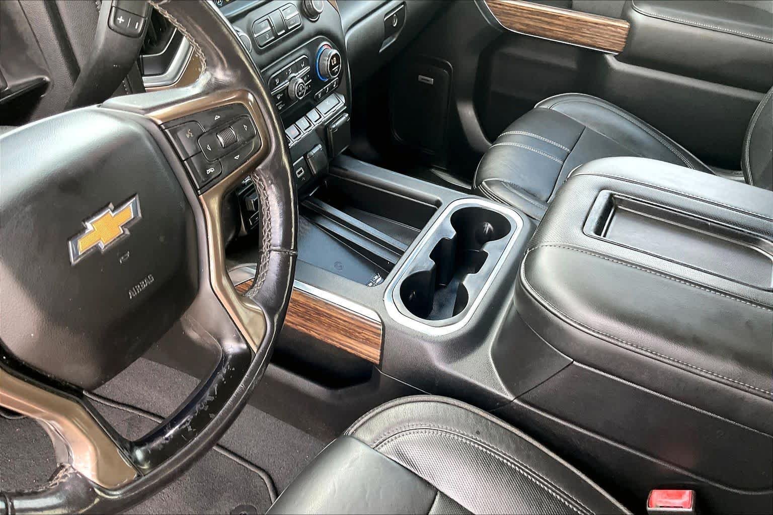 Used 2019 Cajun Red Tintcoat Chevrolet High Country image 17
