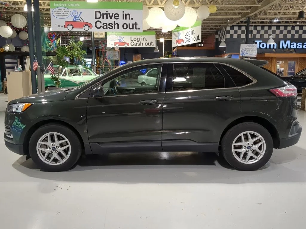 Certified Used 2022 Green Metallic Ford SEL image 11