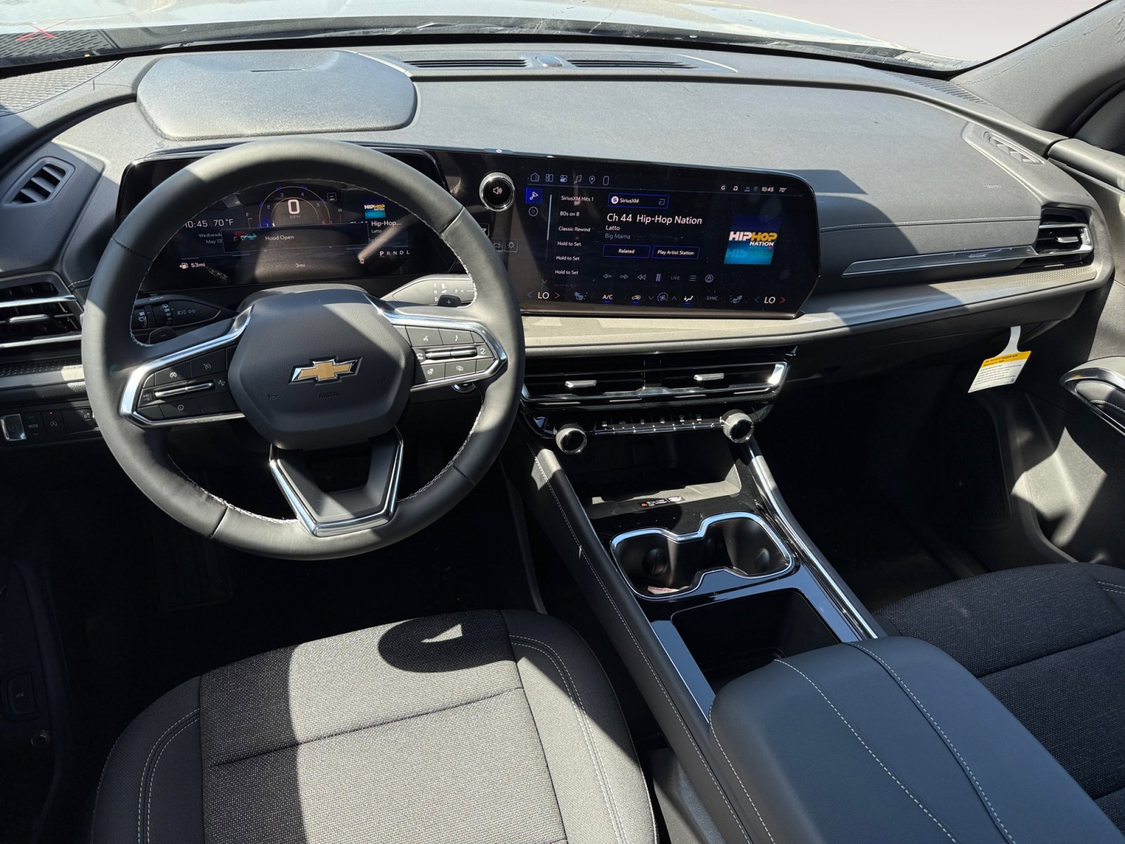 New 2026 Sterling Gray Metallic Chevrolet FWD LT image 15