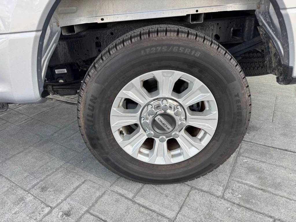 Used 2020 Silver Metallic Ford XLT image 4