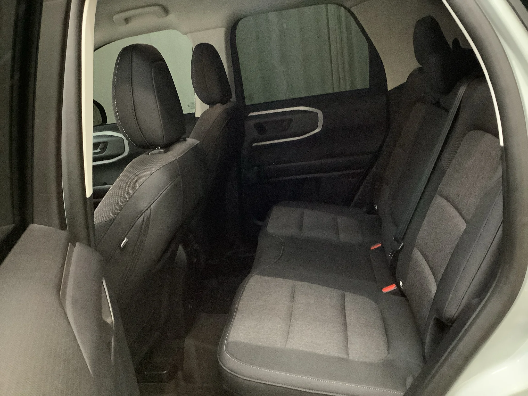 Used 2024 Cactus Gray Ford Big Bend image 23