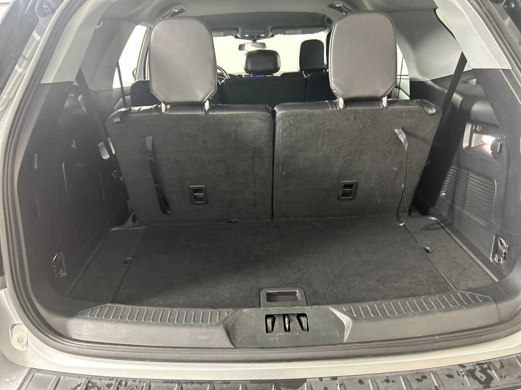 Used 2023 Silver Ford XLT image 21