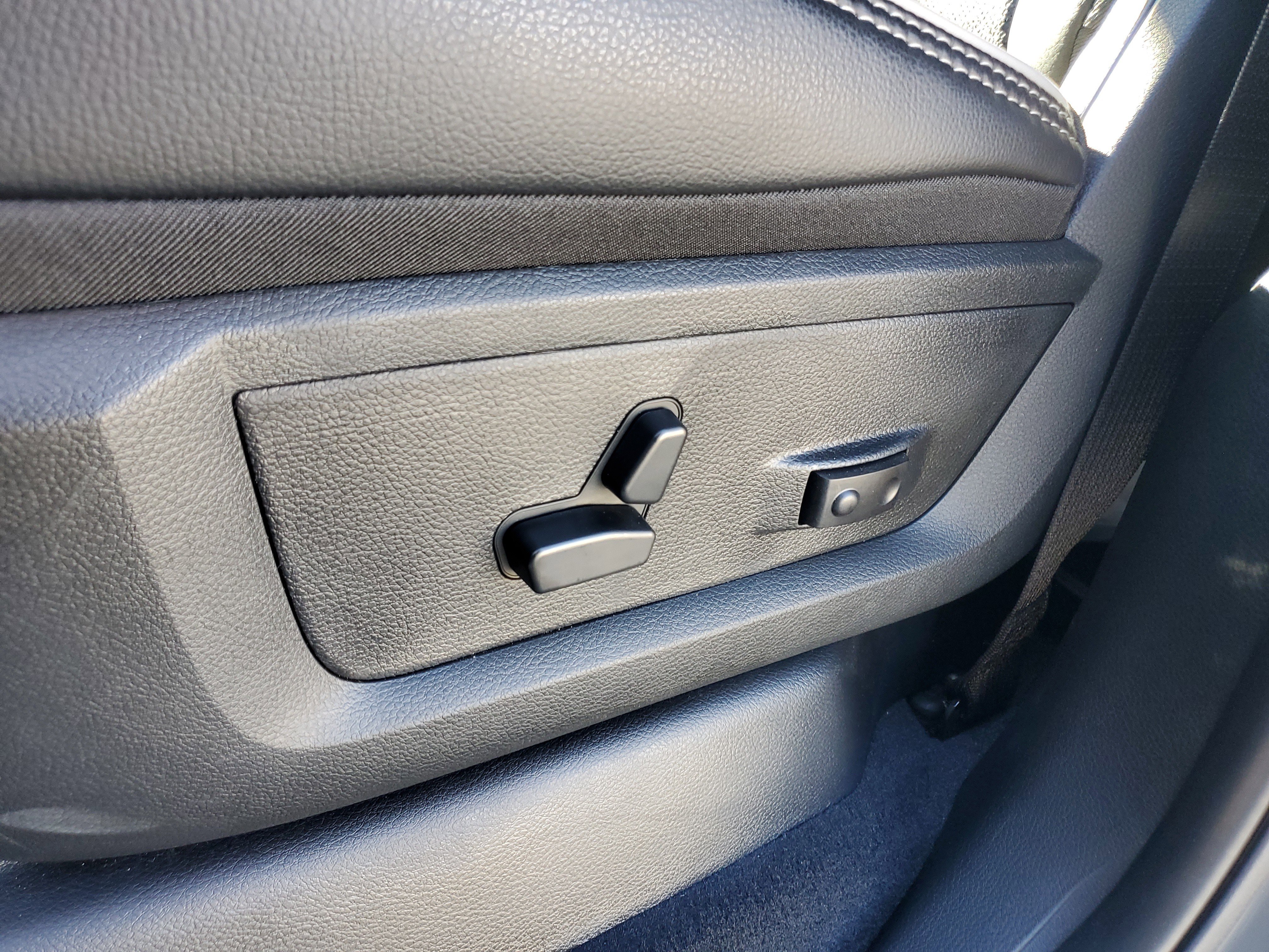 New 2026 Ceramic Gray Clear-Coat Exterior Paint RAM Laramie image 13