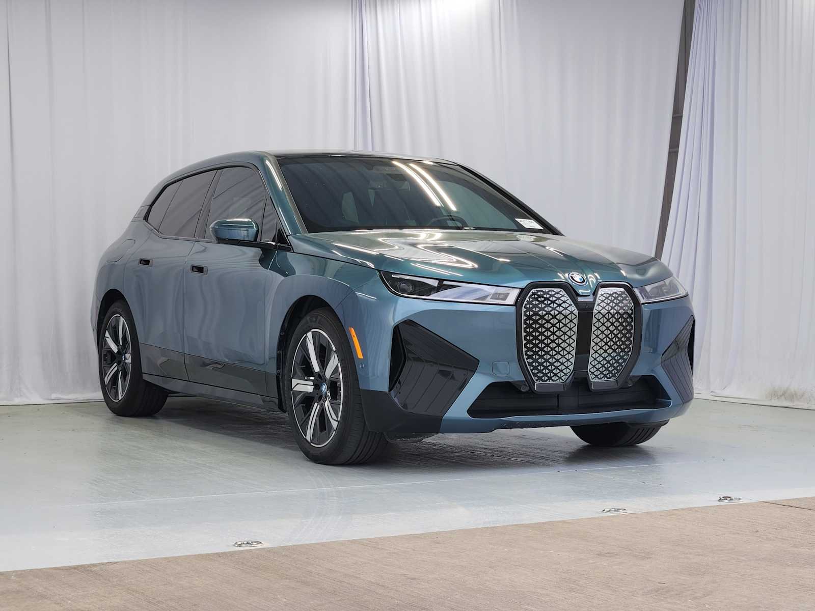 Used 2023 BMW iX Base with VIN WB523CF08PCM61346 for sale in Plano, TX