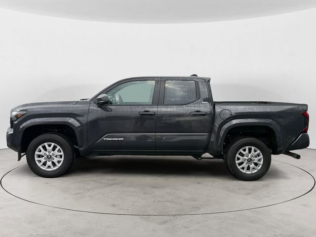 2025 Toyota Tacoma SR5 - Photo 2