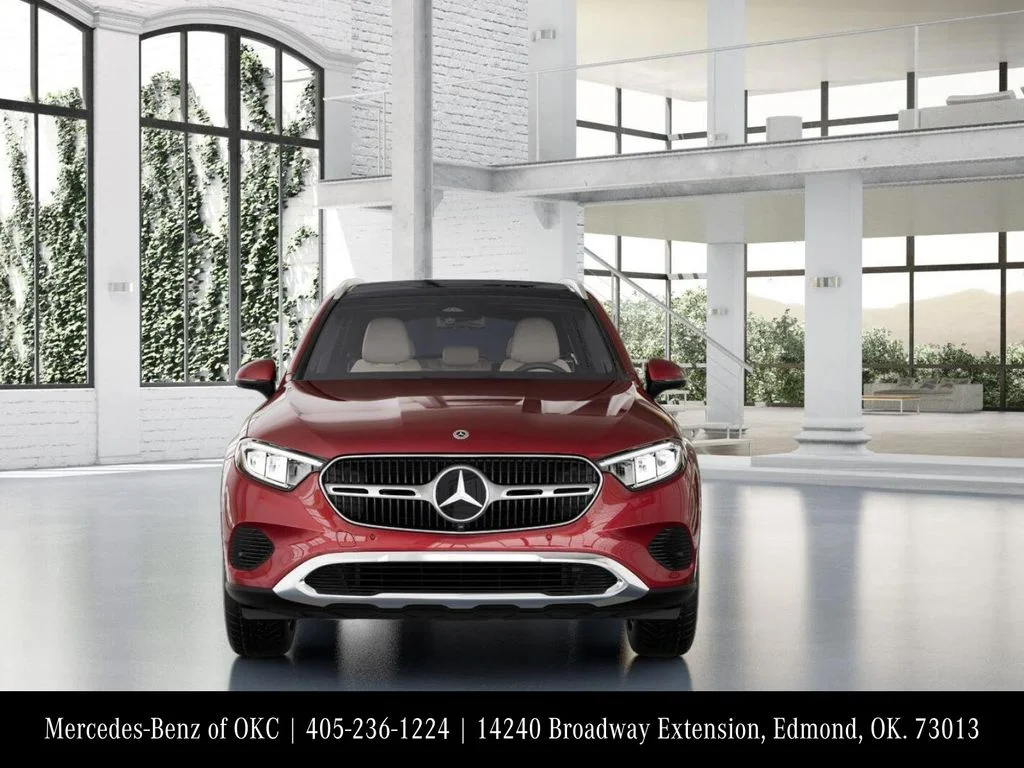 Used 2026 Red Mercedes-Benz GLC 300 image 7