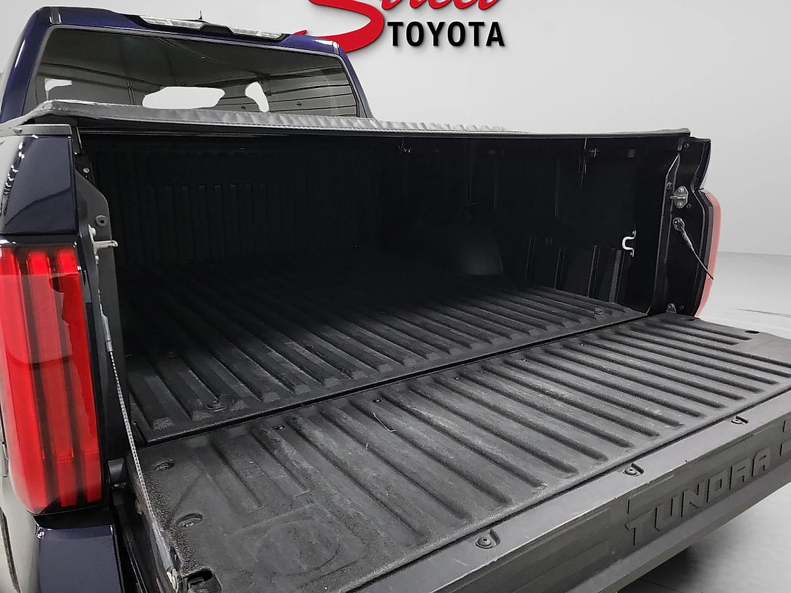 Used 2023 Blue Toyota SR5 image 7