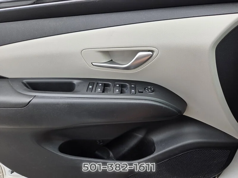 Used 2024 White Pearl HYUNDAI SEL FWD *LTD AVAIL* image 28
