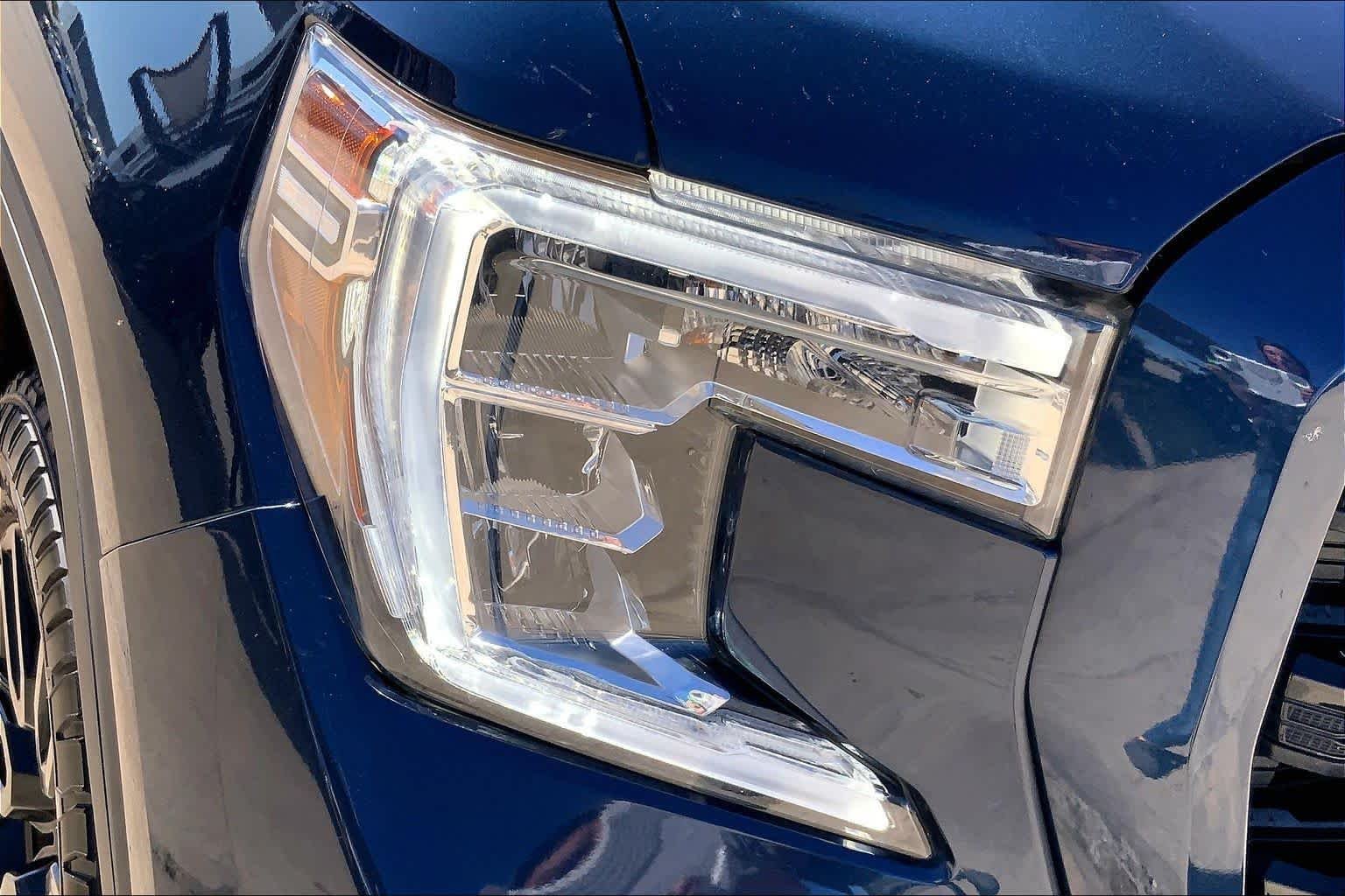 Used 2021 Pacific Blue Metallic GMC Elevation image 26