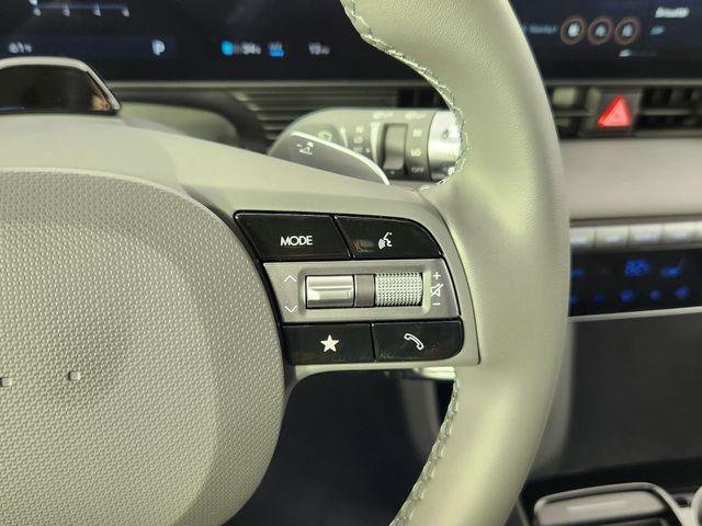 New 2026 White Hyundai SEL image 18