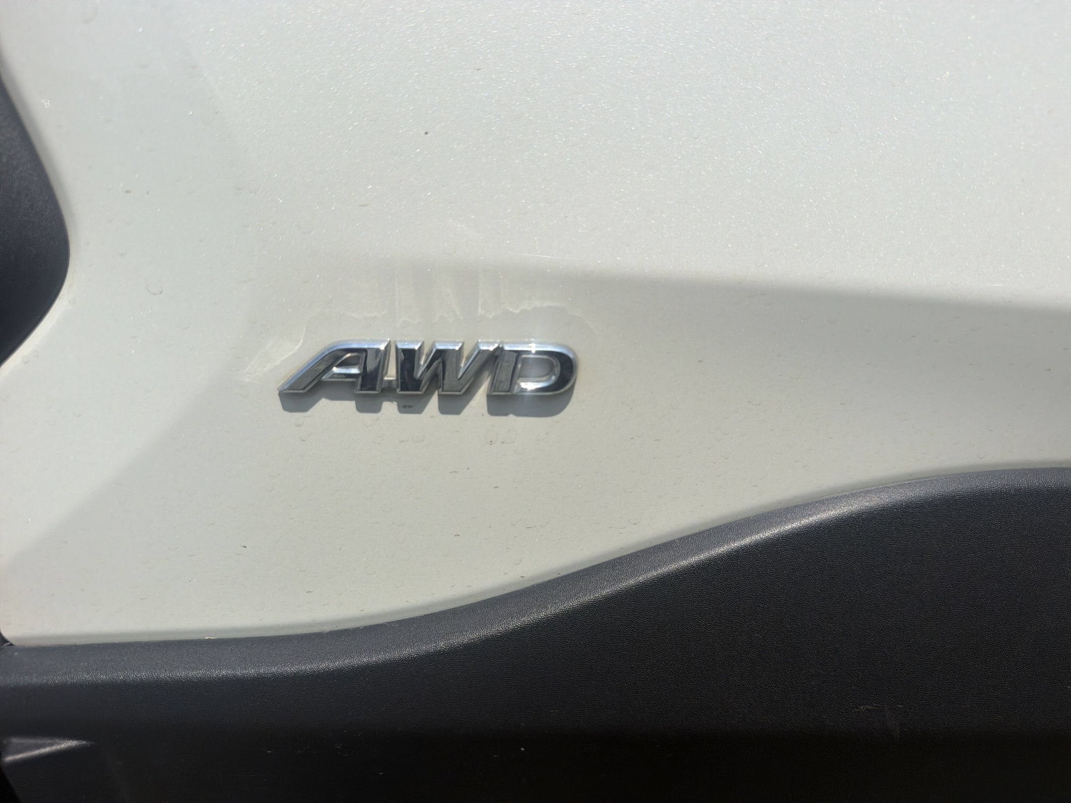 Used 2020  Toyota  image 5