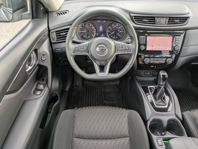 Used 2018 Gray Nissan SV image 15