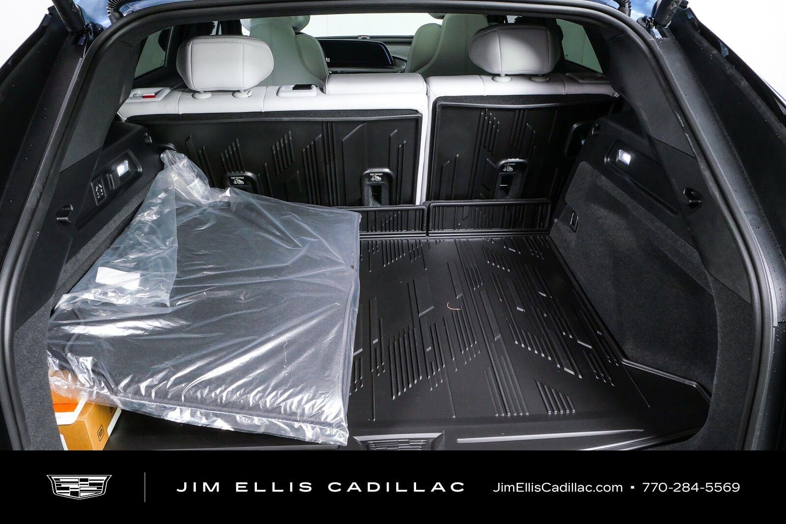 New 2027 Blue Graphite Tricoat Cadillac Premium Luxury image 33