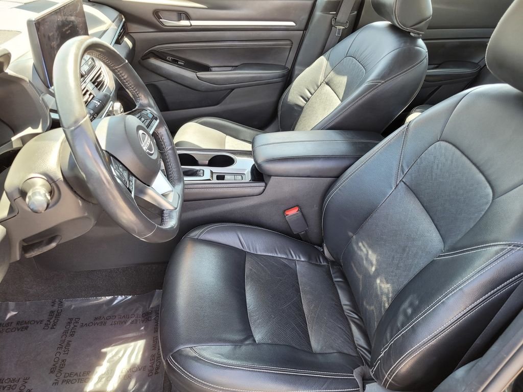 Used 2023 Black Nissan 2.5 SL image 15