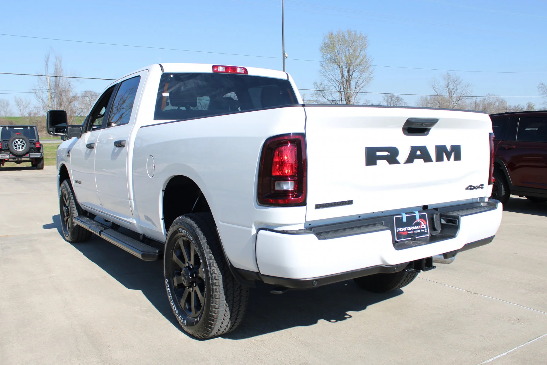 New 2026 Bright White Clear-Coat Exterior Paint RAM BIG HORN CREW CAB 4X4 image 33