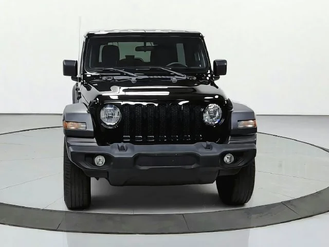 Used 2023 Black Jeep Sport image 3