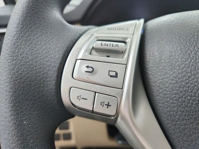 Used 2016 White Nissan SV image 24