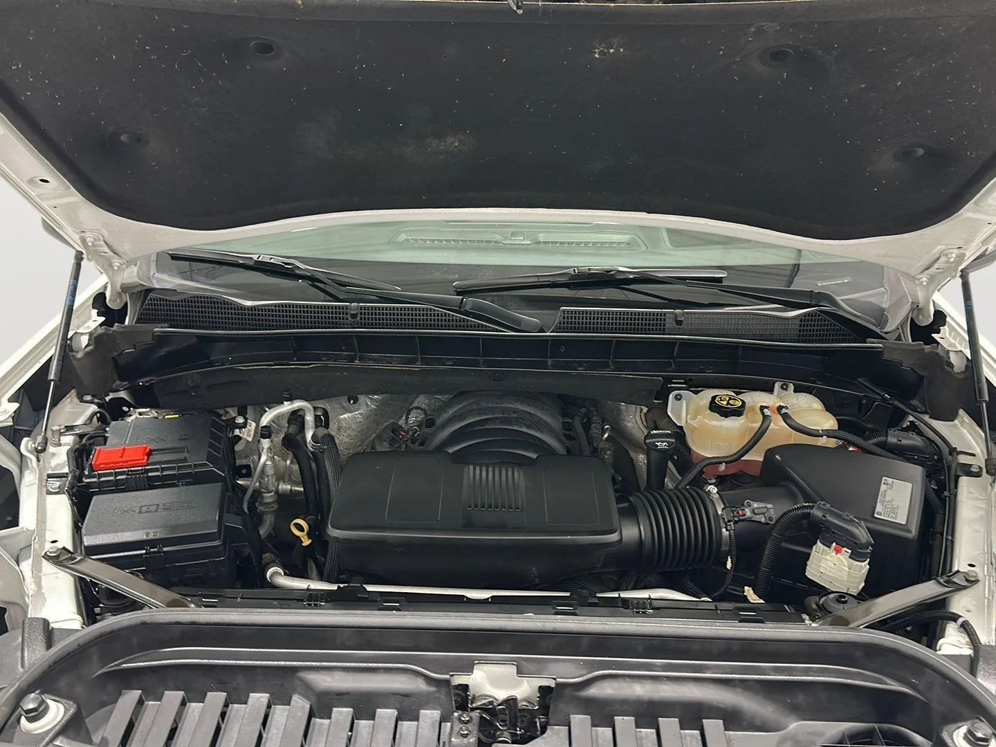 Used 2020 Summit White GMC AT4 image 30