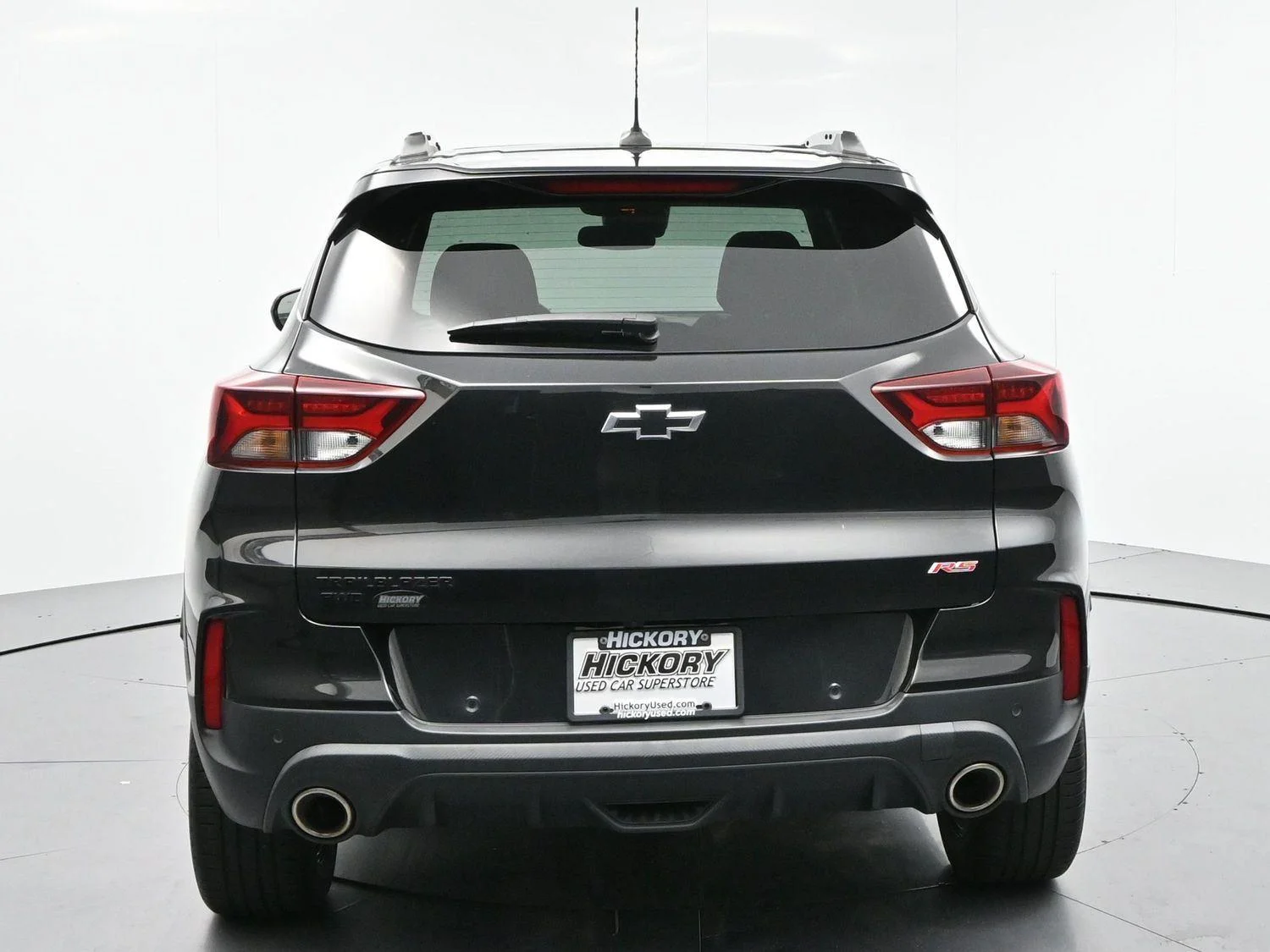 Used 2022 Mosaic Black Metallic Chevrolet RS image 6