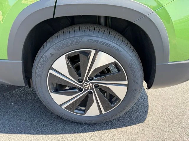 New 2026 Green Volkswagen 1.5T SE image 6