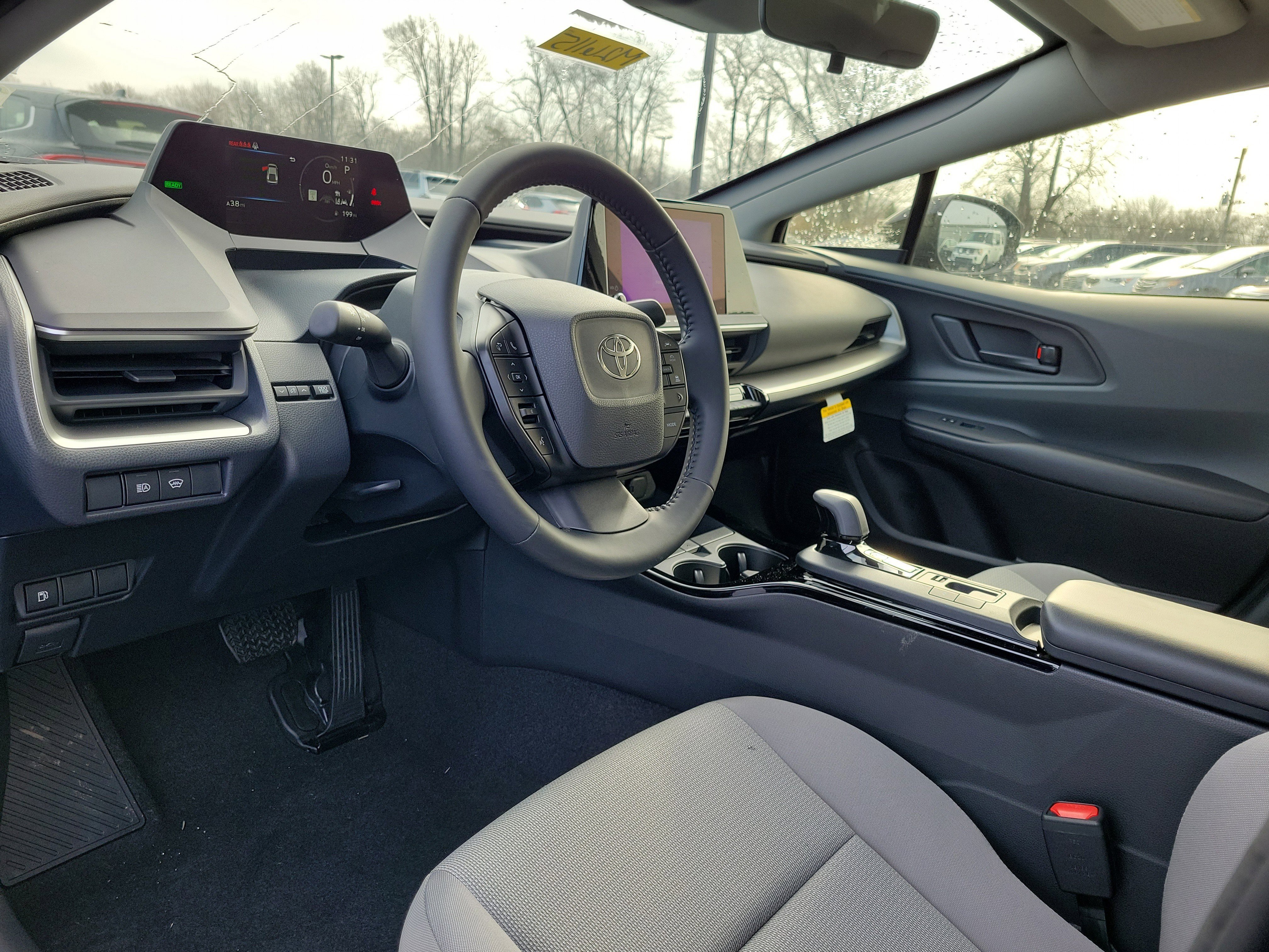 2026 Toyota Prius LE - Photo 19
