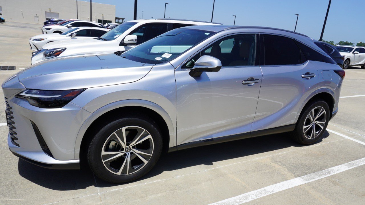 Used 2025 Silver Lexus RX 350 image 5
