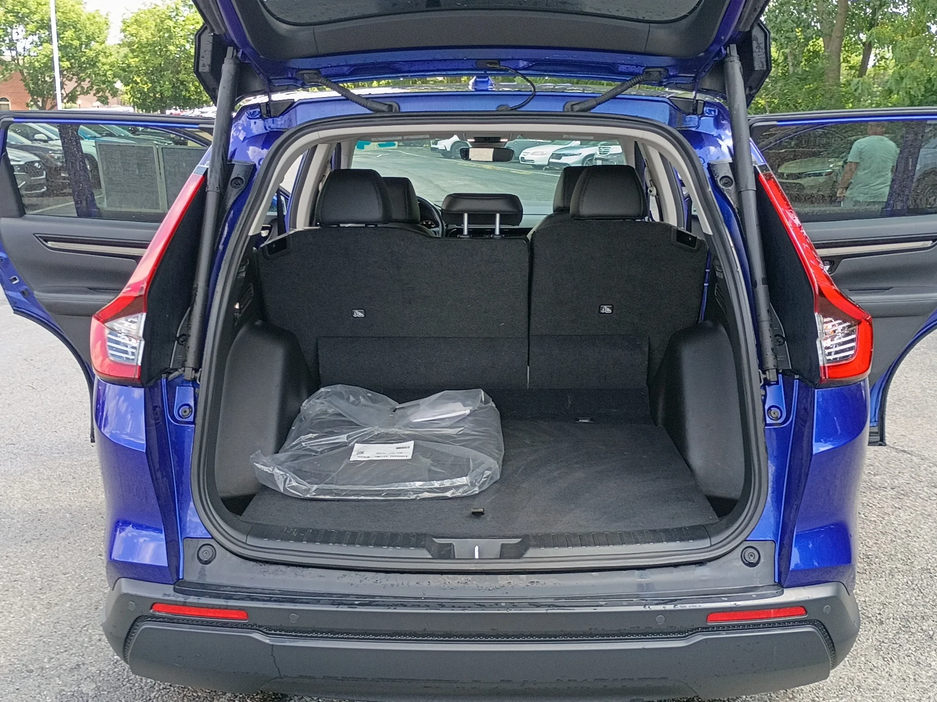 Certified Used 2024 BLUE Honda EX-L image 14