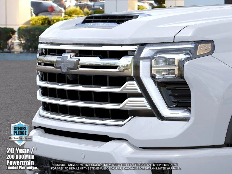New 2026 Polar White Tricoat Chevrolet High Country image 13